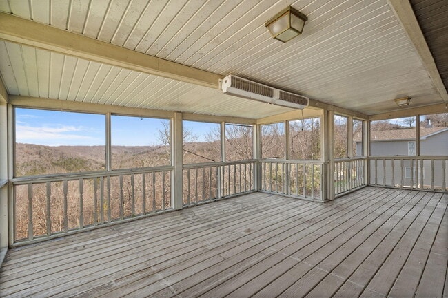 Building Photo - 42 Irish Hills Blvd