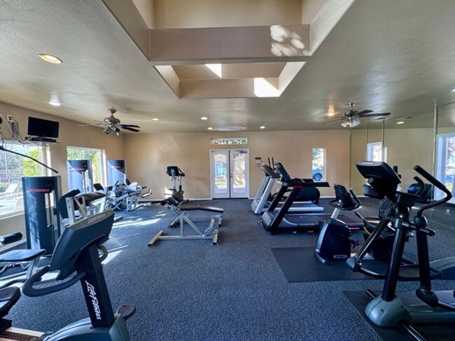 Building Photo - 1 bedroom Murrieta condo for LEASE with a ...