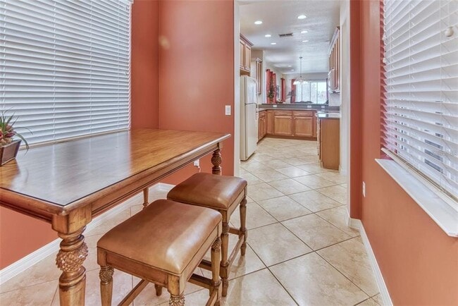 Building Photo - 2310 Palm Tree Dr