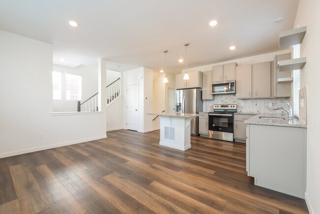 Building Photo - 4755 N Tower Dr