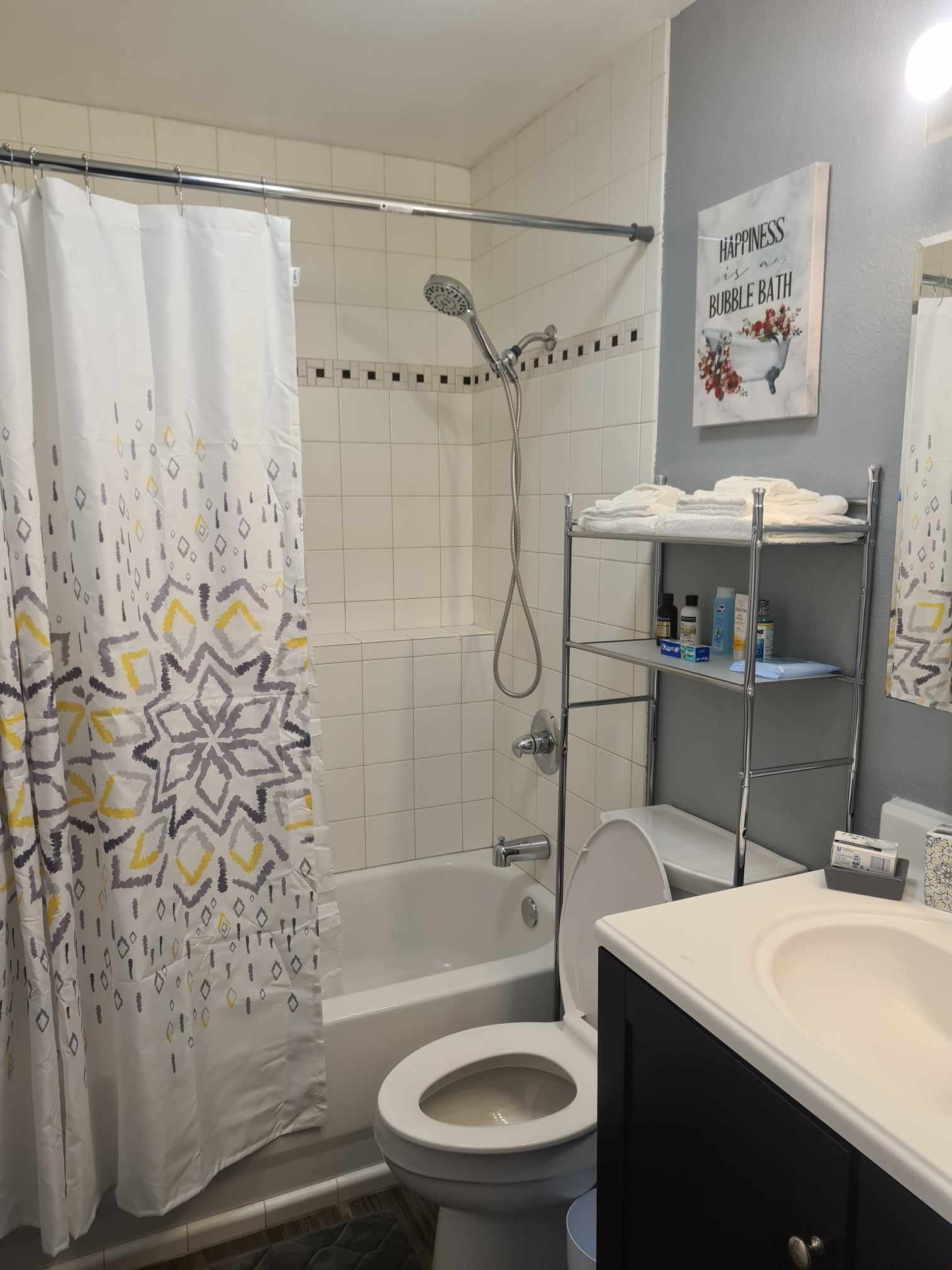 Bathroom - 2908 W 32nd Ave