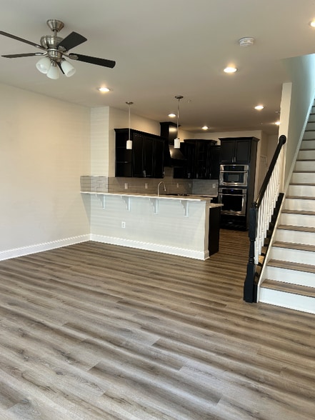 Building Photo - 7511 Crowley St