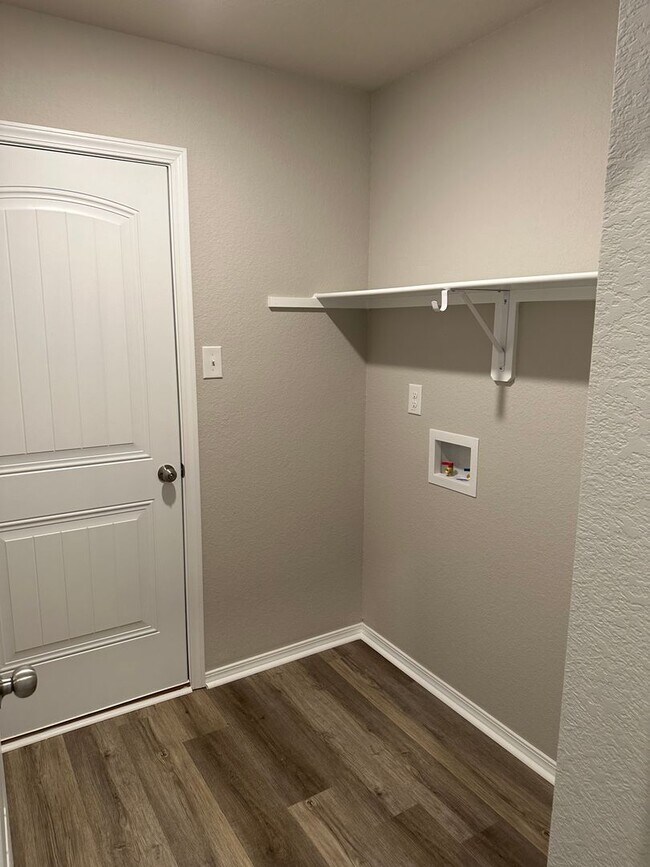 Building Photo - NEW Three Bedroom | Two Bath Home in Stage...