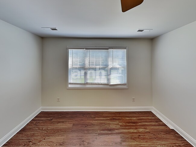 Building Photo - 12418 Winget Rd