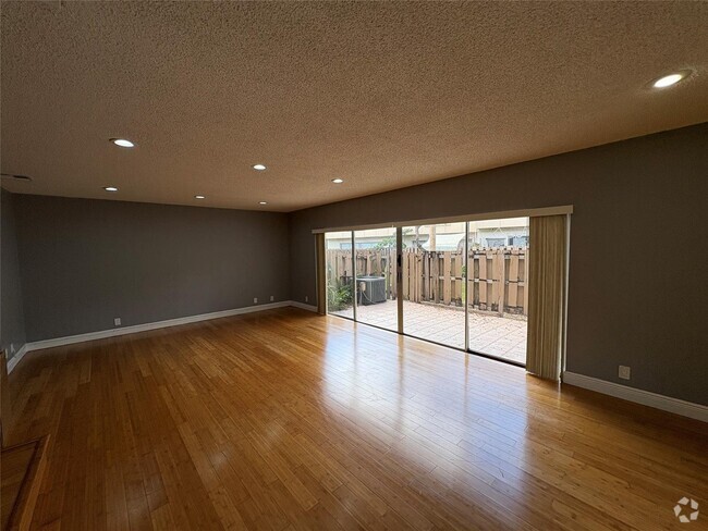 Building Photo - 8253 NW 8th Pl