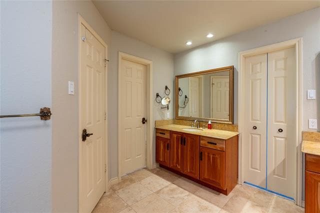 Building Photo - 6706 La Manga Dr