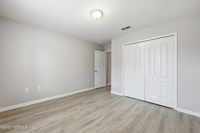 Building Photo - 292 Servia Dr