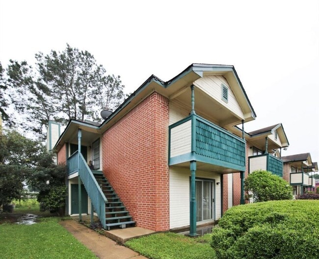 Primary Photo - 13611 Ravensway Dr