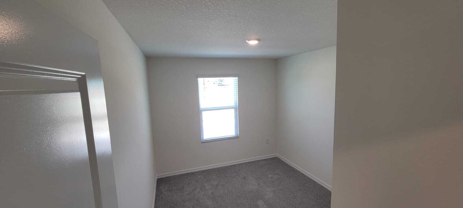 Building Photo - 8226 SW 67th Ave