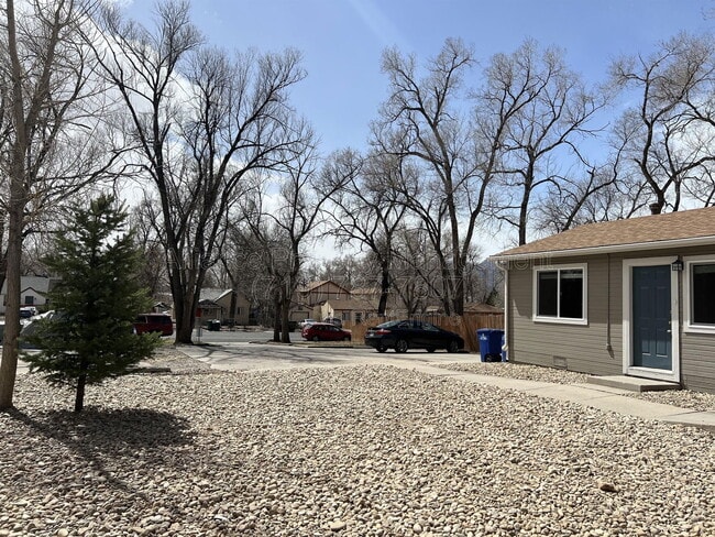 Building Photo - 2460 E Willamette Ave