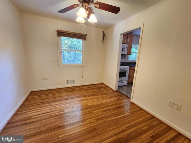 Building Photo - 13805 Fulmer Dr