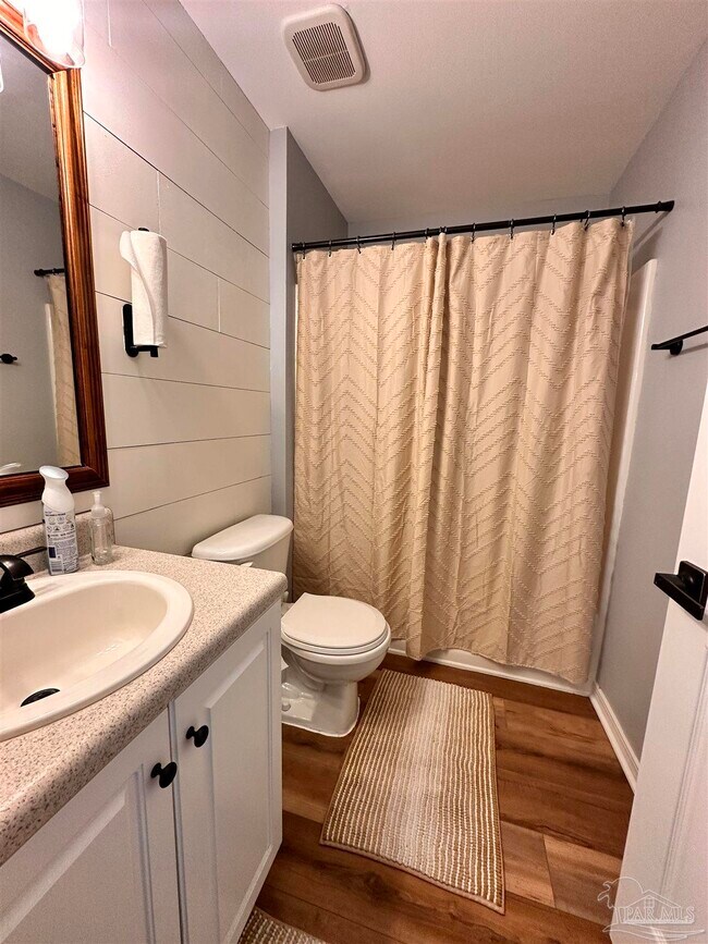 Building Photo - 346 Mizzen Ln