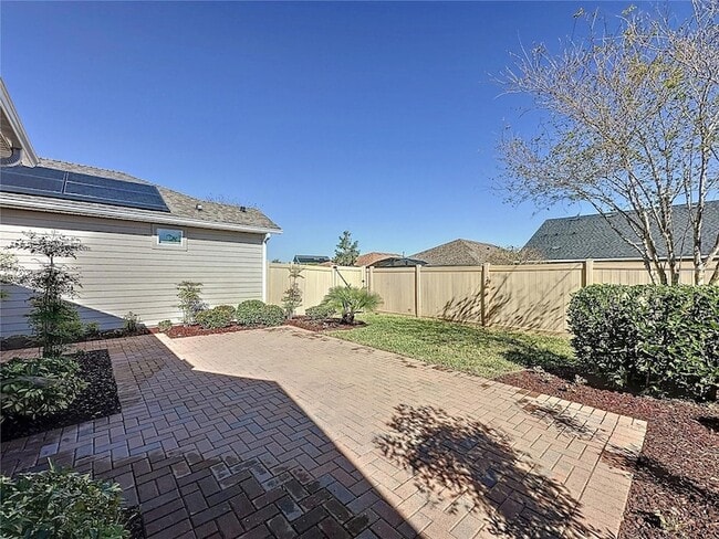 Building Photo - 329 Alcove Dr