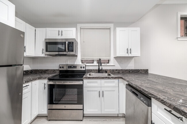 Interior Photo - Greenway Place