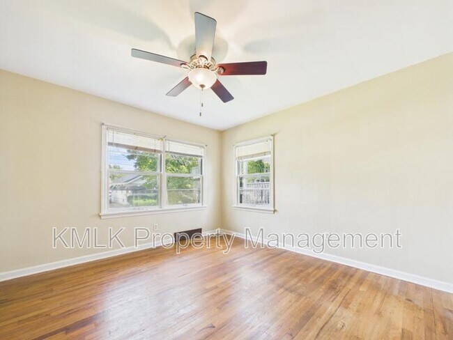Building Photo - 1274 Collinwood Ave