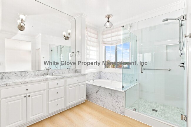 Building Photo - 24002 Tiburon