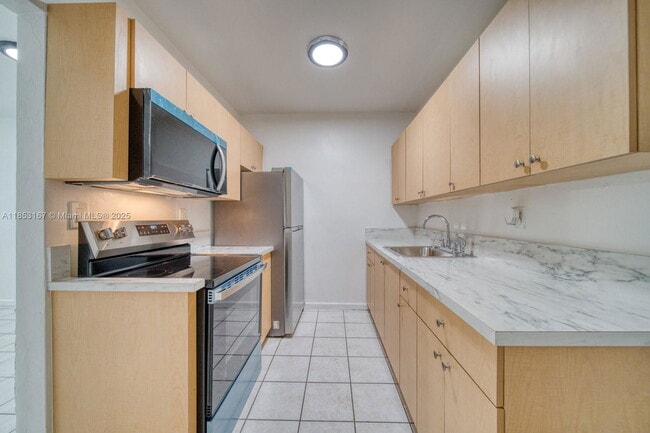 Building Photo - Northwest 36th Avenue, Miami Gardens, FL 33056 - 3 BR 1 BA single-family home