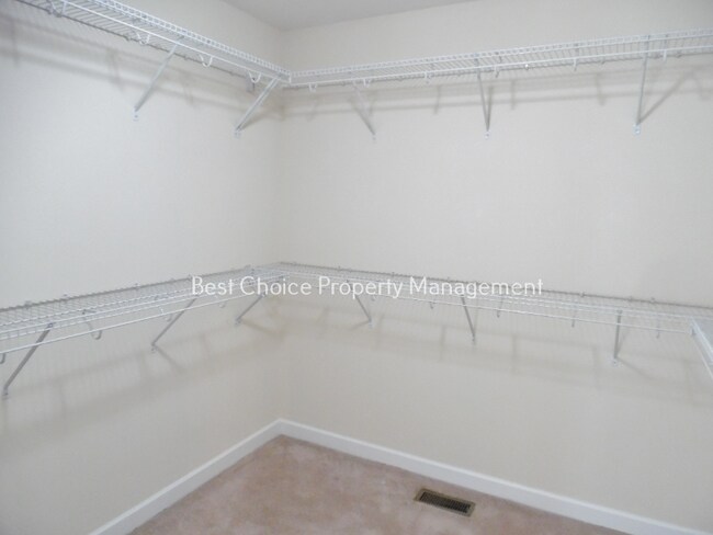 Building Photo - 2 Autumn Creek Way