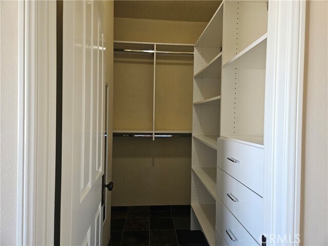 Building Photo - 2360 Sunningdale Dr