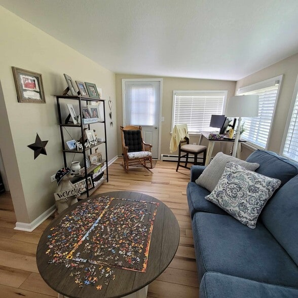 Building Photo - 3423 Poplar St