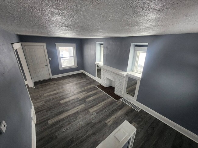 Building Photo - 1140 E 144th St