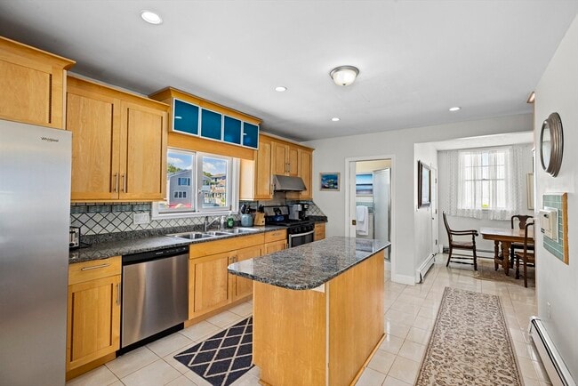 Building Photo - 23 Oceanside Dr