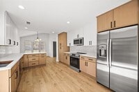 Building Photo - 2114 Trellis Pl