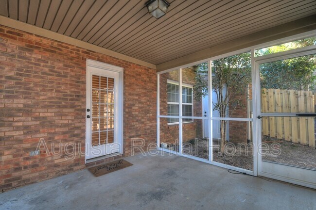 Building Photo - 200 Kline St NW