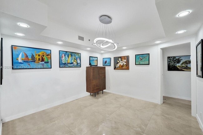Building Photo - 20281 E Country Club Dr