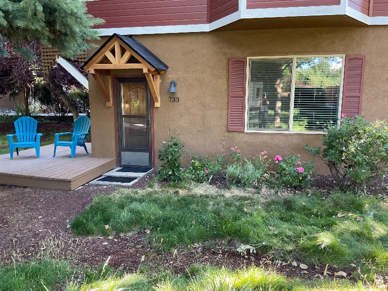Primary Photo - 733 E Warm Springs Ave