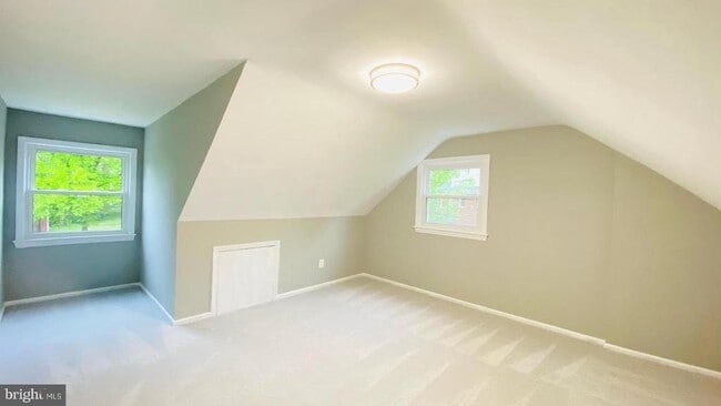 Building Photo - 8302 Stanwood St