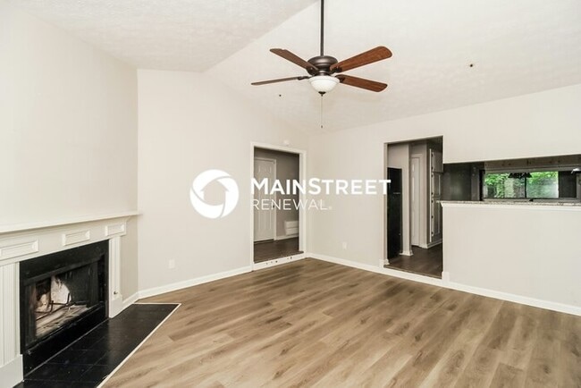 Building Photo - 3 Bedroom Pet-Friendly Home in Stone Mountain, GA with Main Street Renewal