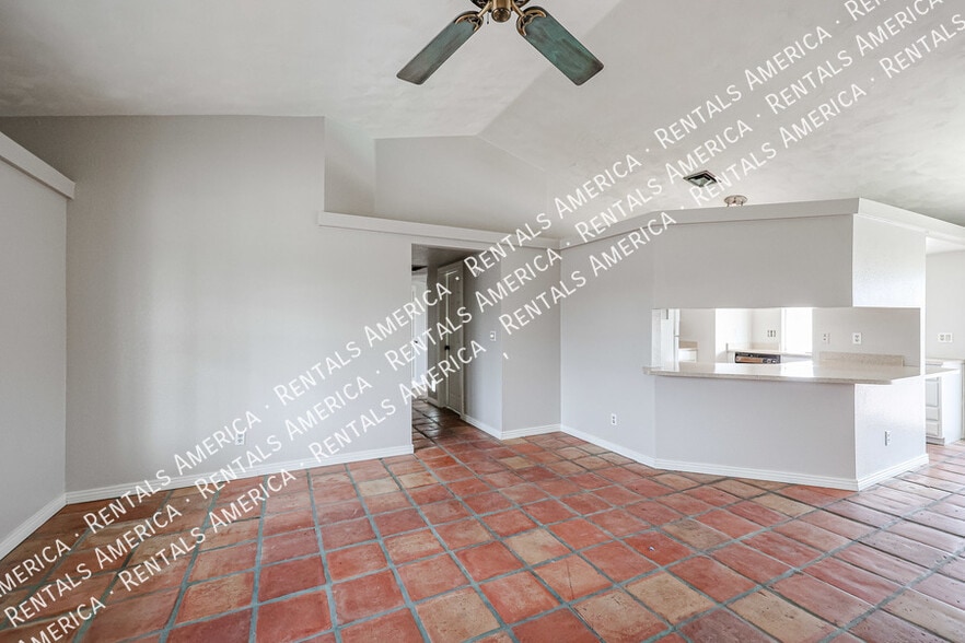 Building Photo - 18433 N 56th Dr