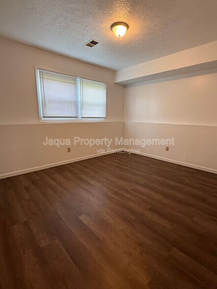 Building Photo - 51600 Co Rd 652