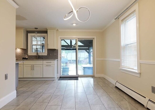 Building Photo - 21 Englewood Ave