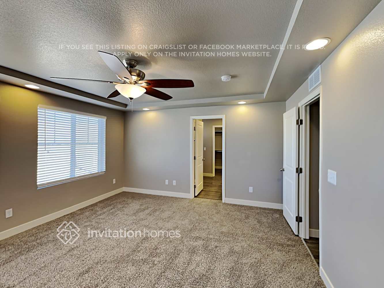 Building Photo - 9234 Castle Oaks Dr
