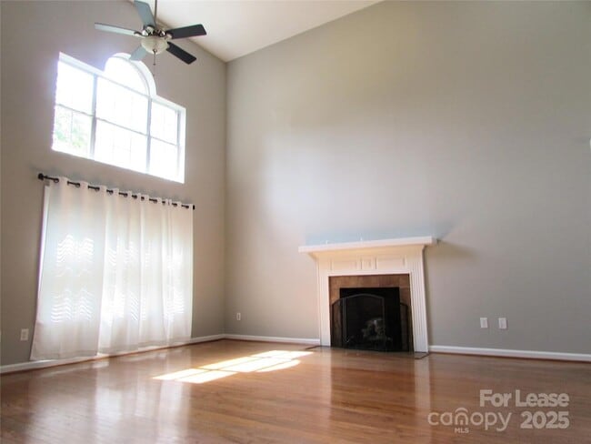 Building Photo - 106 Yorkshire Dr