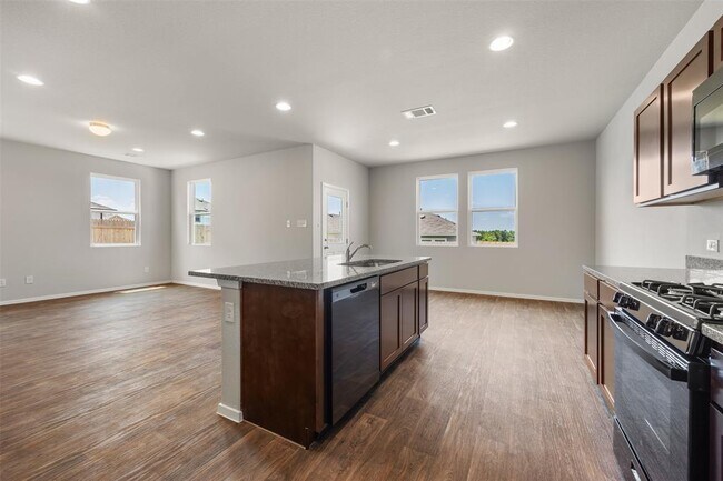 Building Photo - 187 Haywood Mnr