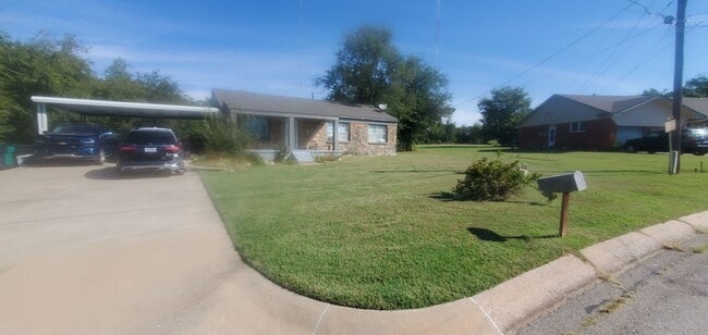 Building Photo - Handicap Accessible 2 bd, 2 ba - Beautiful...