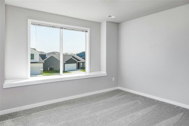 Building Photo - Charming 3 Bedroom Home in Urbandale