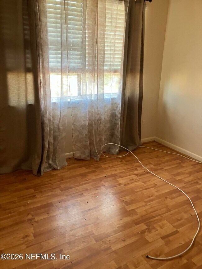 Building Photo - 2515 Waters Edge Dr