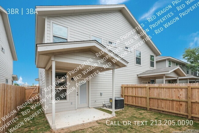 Building Photo - 2507 Lynwood Bnd