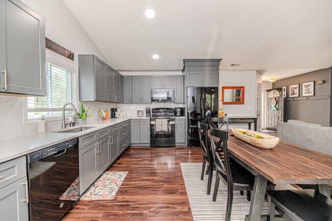 Building Photo - 111 Saddle River Rd