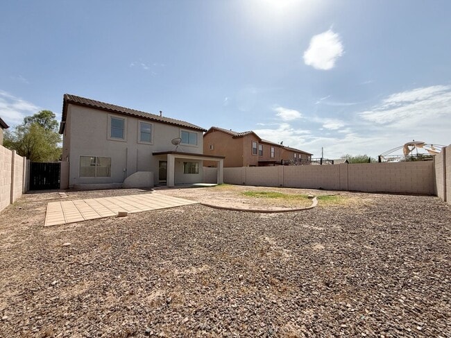 Building Photo - 4802 W Fawn Dr