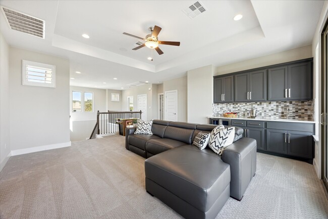 Building Photo - 6821 Little Serenity Cove