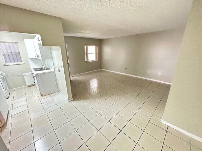 Building Photo - 4050 NW 135th St