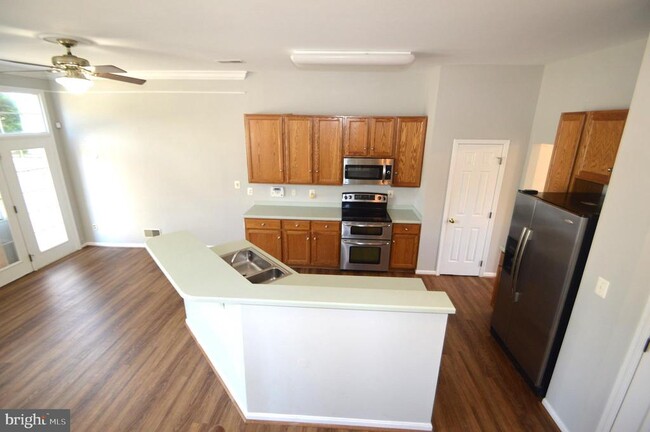 Building Photo - 25492 Freda Ln