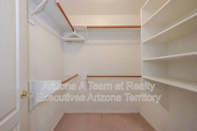 Building Photo - 831 S Rincon Rising Rd