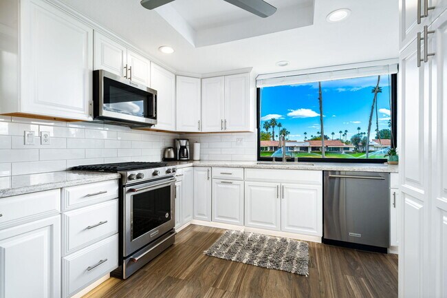 Building Photo - 187 Torremolinos Dr