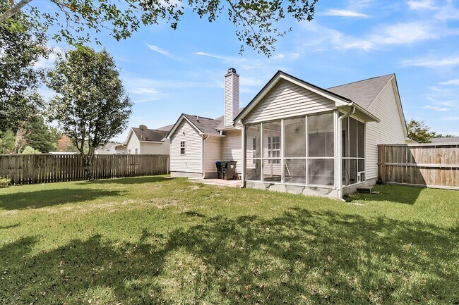 Building Photo - 124 Dovetail Cir